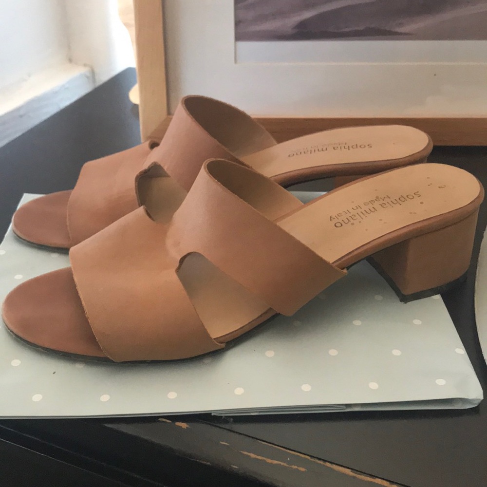 Sophia Milano leather sandals